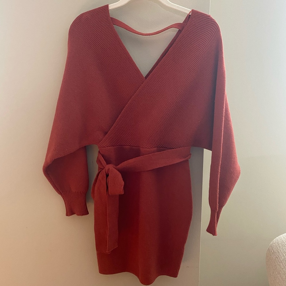 ORANGE RUST SWEATER DRESS WITH DOLMAN SLEEVES - Picture 4 of 5
